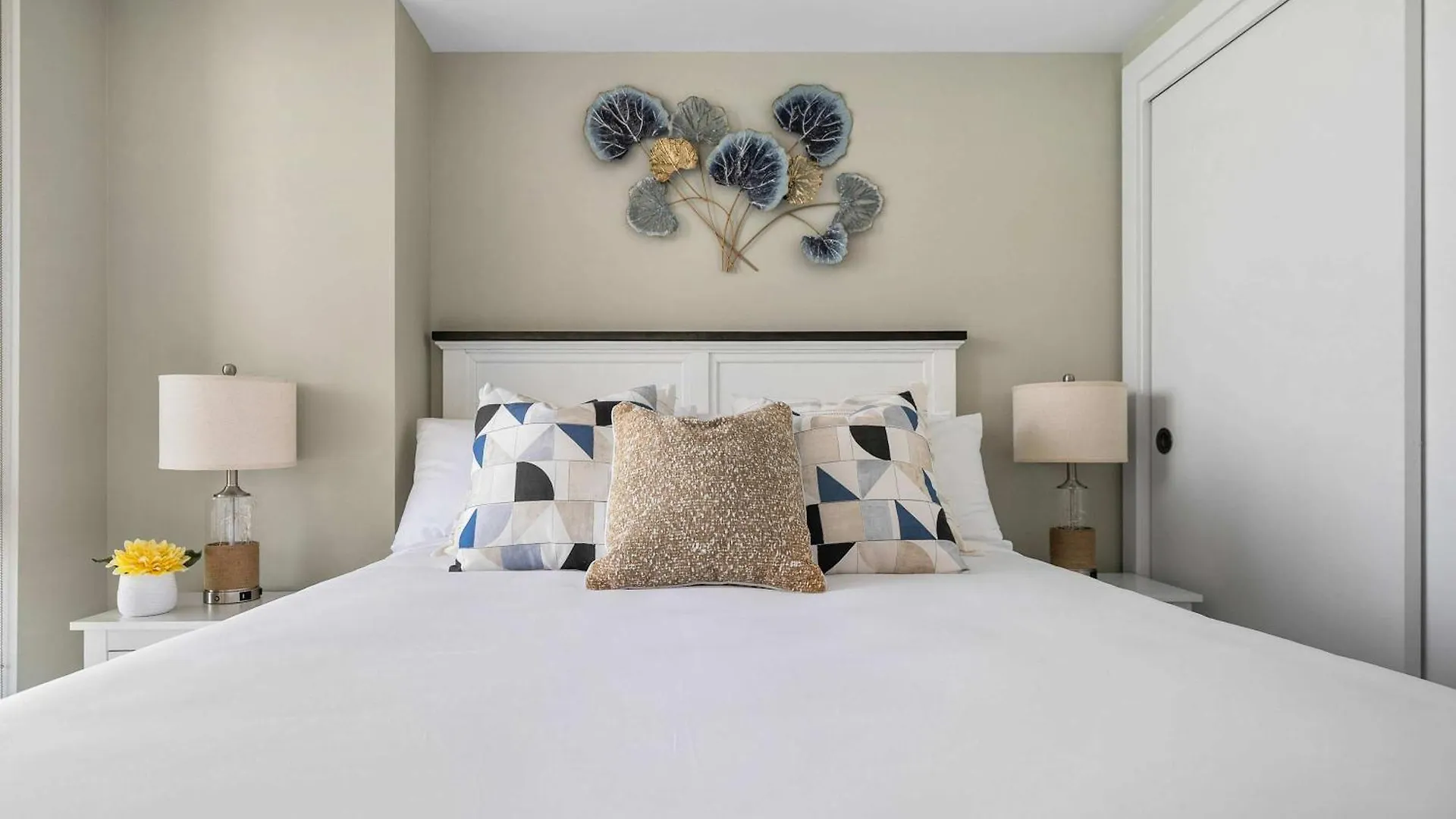 The Getaway Next To Stampede 2Br Suite Downtown YYC 0*,
